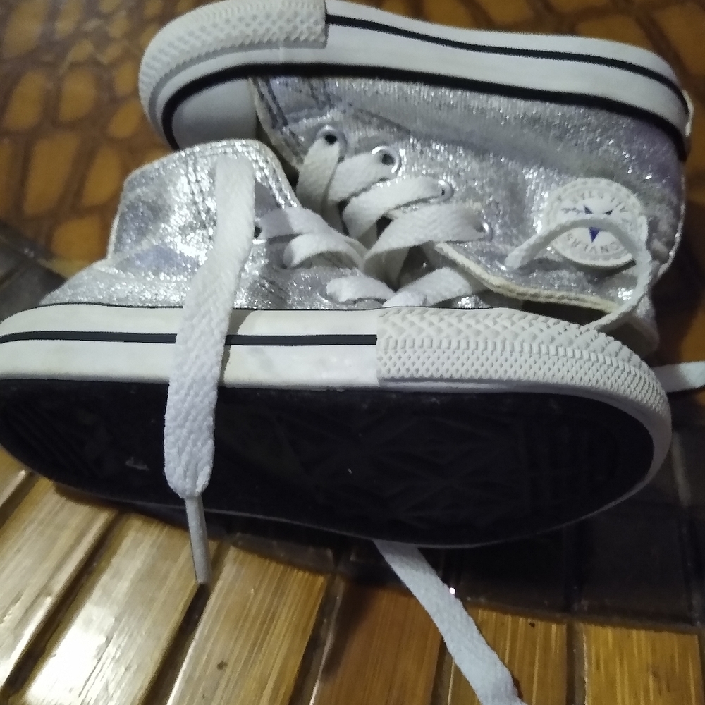 Baby Silver Converse
